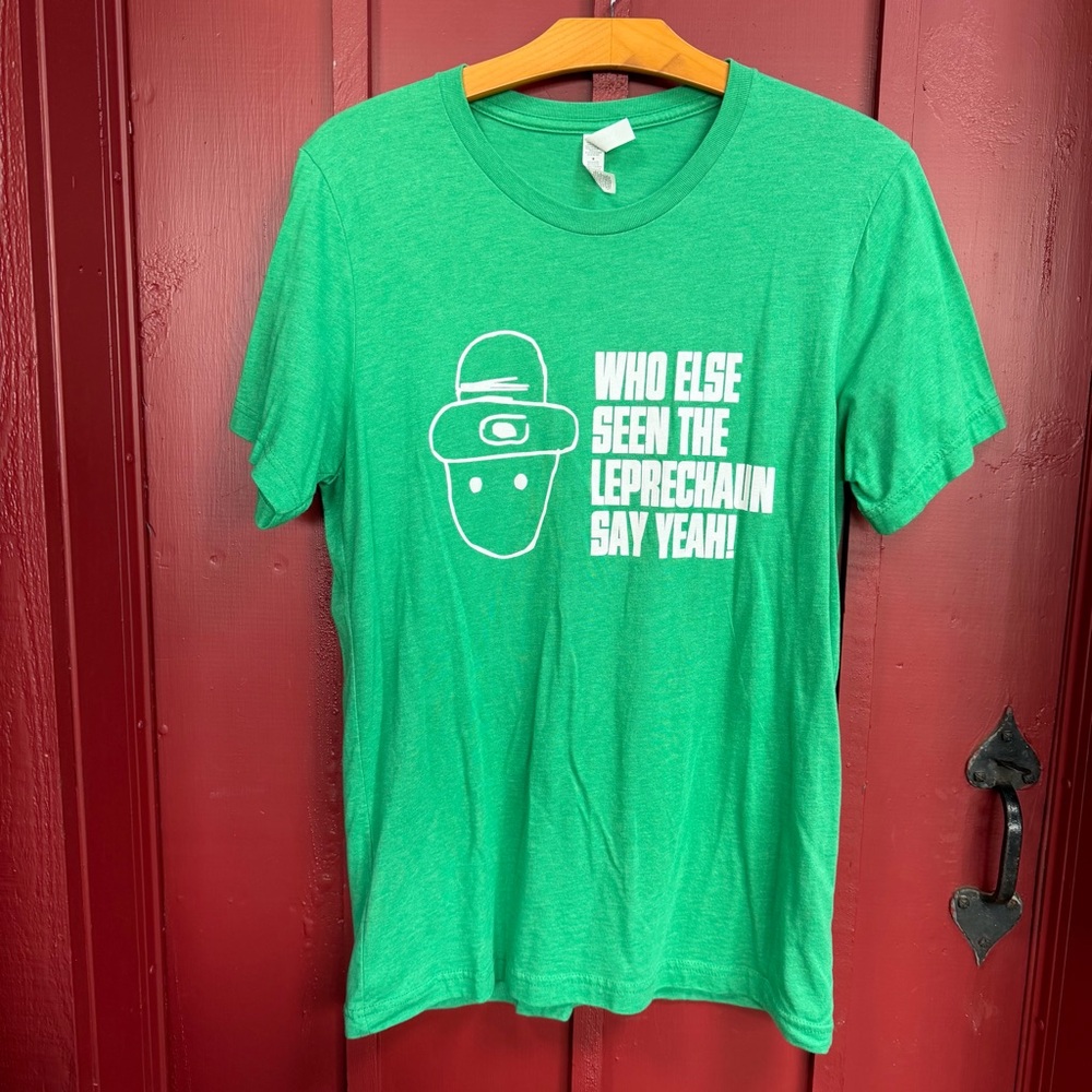 Leprechaun Barstool Sports Tee! Hilarious! Never worn!